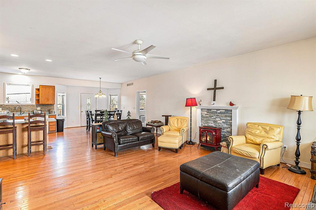 3803 BULL RUN Road, Gregory, MI 48137 — Photo 5