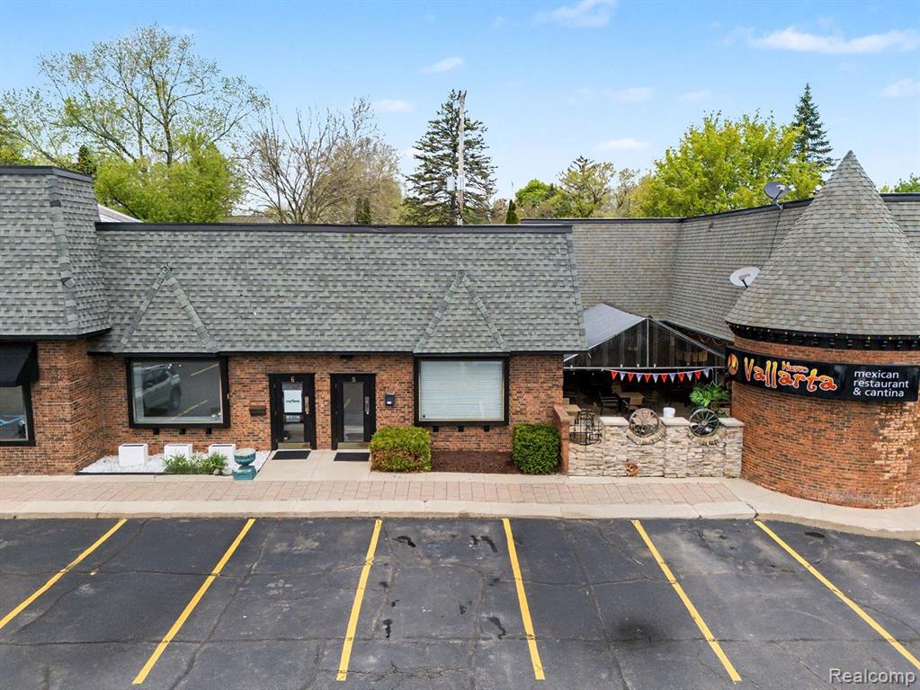 11225 S Saginaw Street, Grand Blanc, MI 48439 — Photo 11