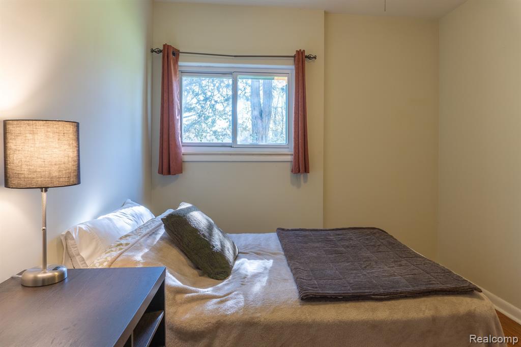 2546 CARLTON Drive, Ann Arbor, MI 48108 — Photo 16