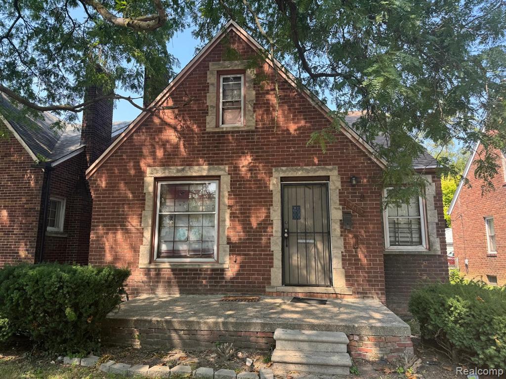 15613 Seymour Street, Detroit, MI 48205 — front exterior