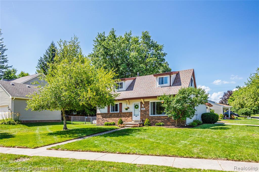 61374 Dean Drive, South Lyon, MI 48178 — Photo 2
