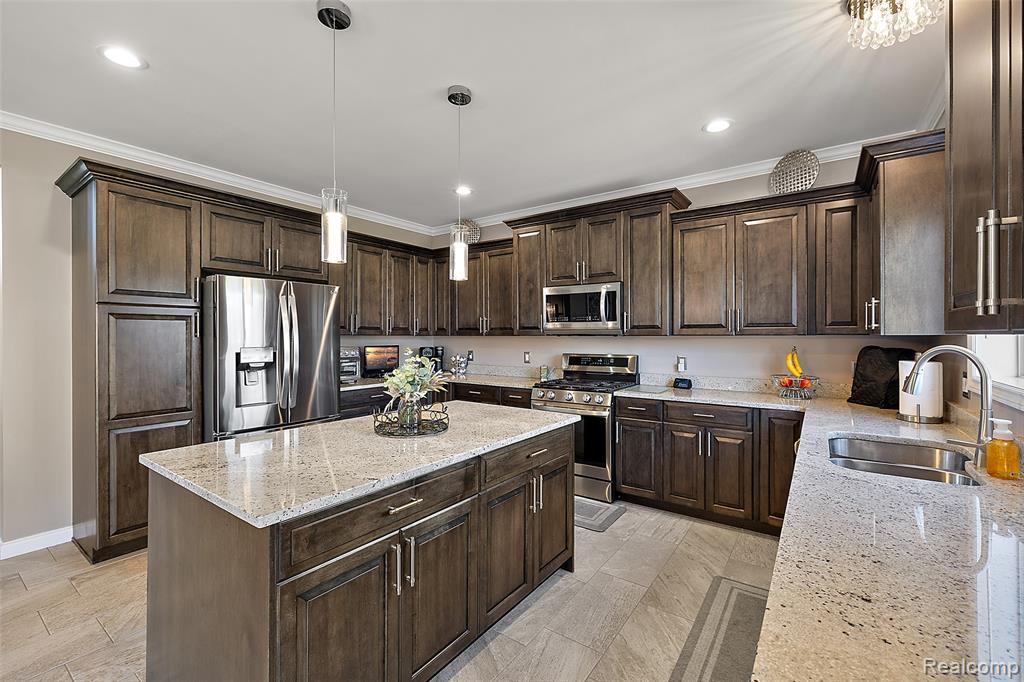 56895 Topaz Drive, Macomb, MI 48042 — Photo 11