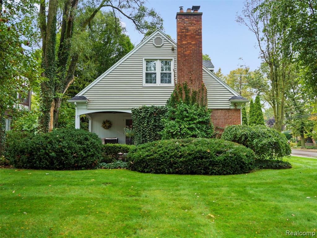 683 Lincoln Road, Grosse Pointe, MI 48230 — Photo 53