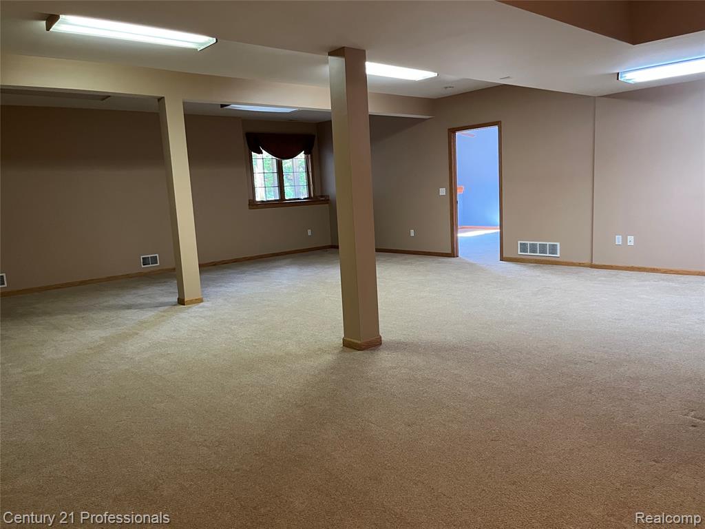 6252 Northridge Hills Drive, 66, Brighton, MI 48116 — Photo 28
