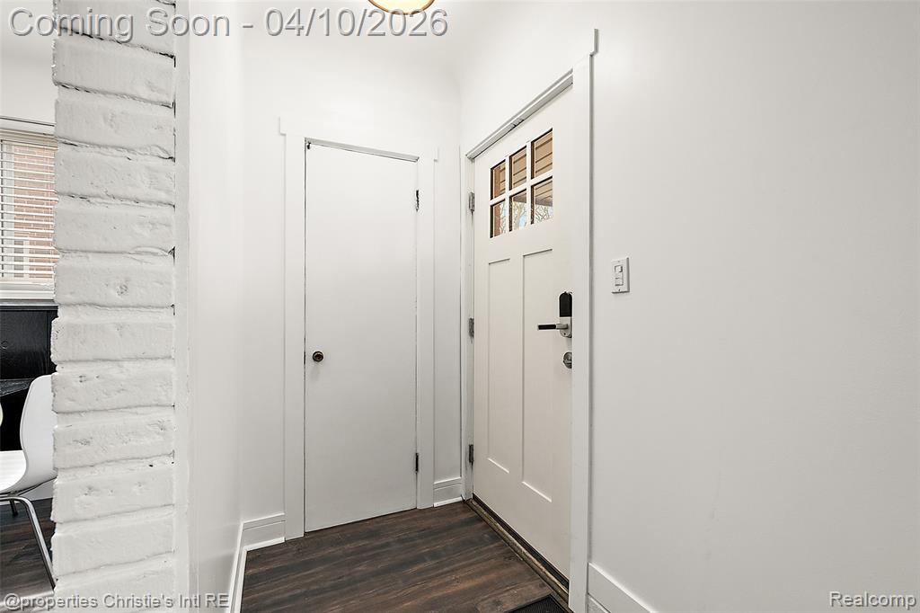24658 Roanoke Avenue, Oak Park, MI 48237 — Photo 3