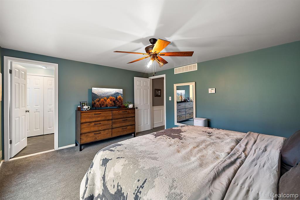 555 Kendry, Bloomfield Hills, MI 48302 — Photo 19