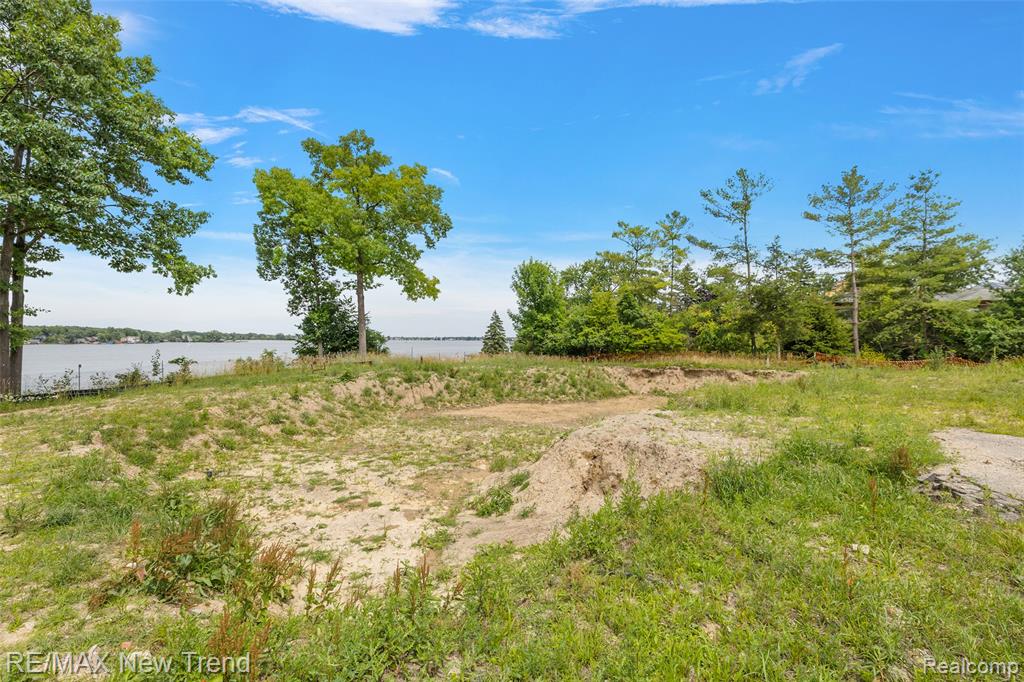 4796 DOW RIDGE Road, Orchard Lake Village, MI 48324 — Photo 14