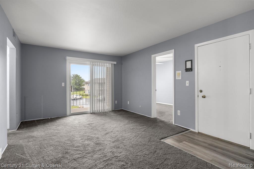 10159 ALLEN POINTE Drive, Allen Park, MI 48101 — Photo 2
