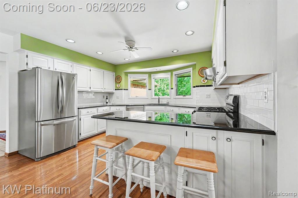 41945 Hillview Drive, Sterling Heights, MI 48314 — Photo 6