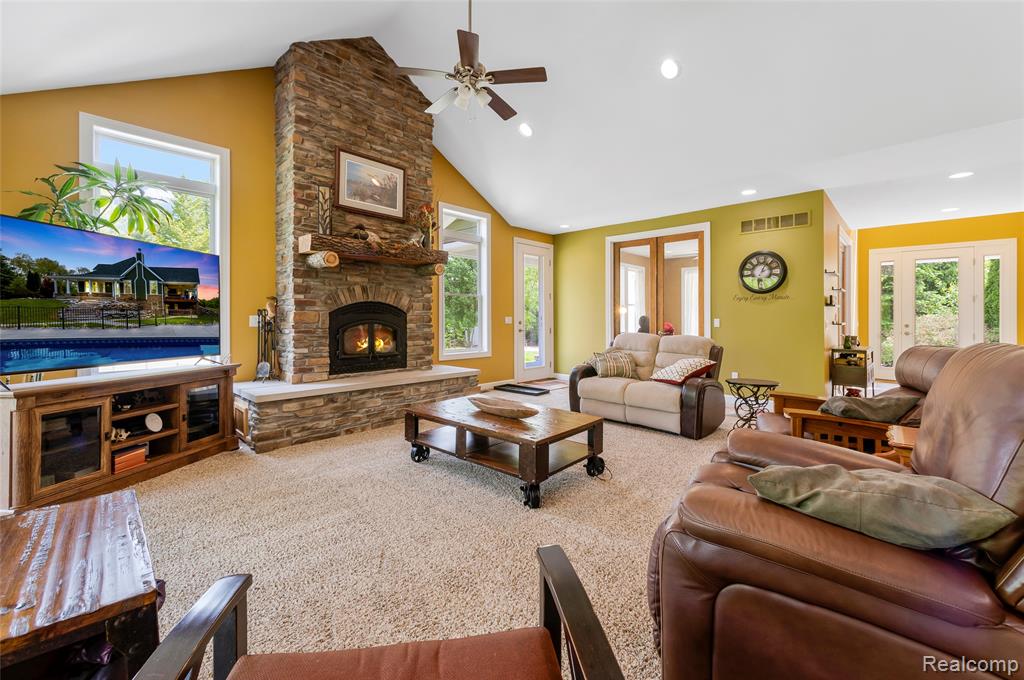 13085 Rohn Road, Fenton, MI 48430 — Photo 12