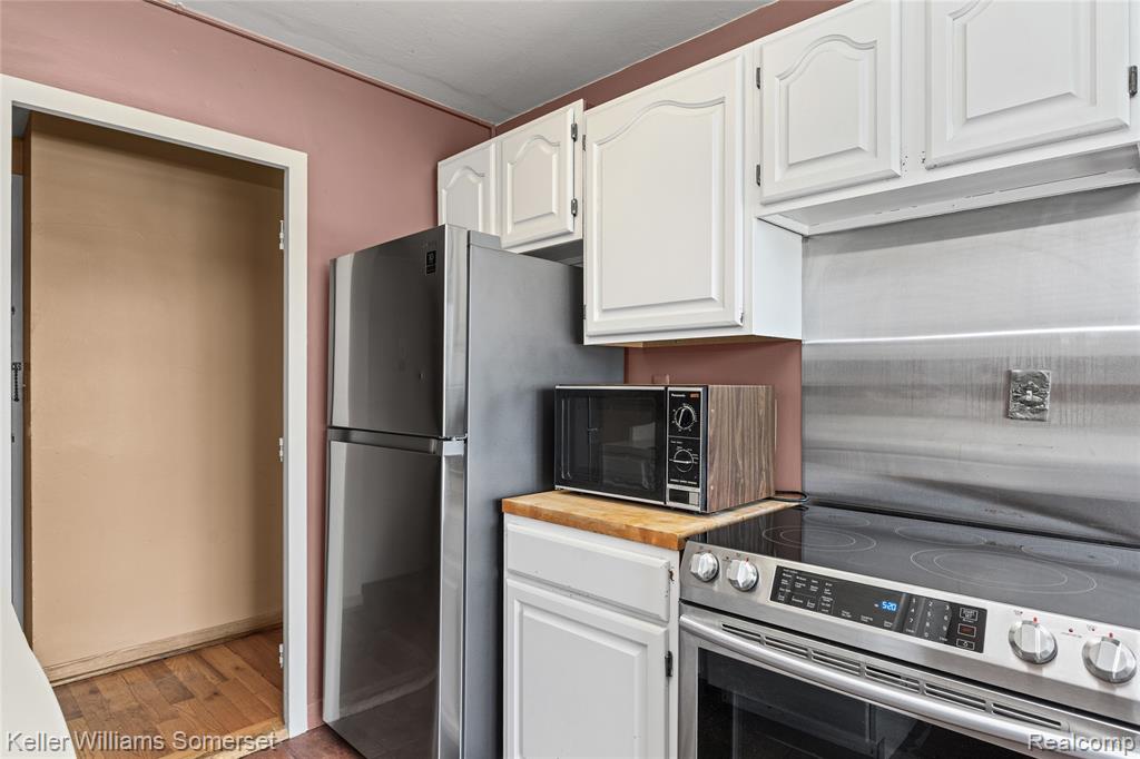 8900 Jefferson Avenue, 204, Detroit, MI 48214 — Photo 10