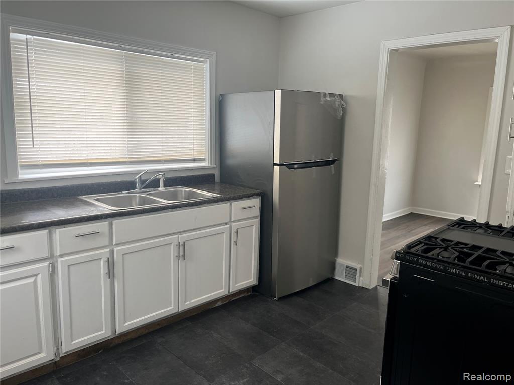 519 HIGHLAND Avenue, Pontiac, MI 48341 — Photo 5
