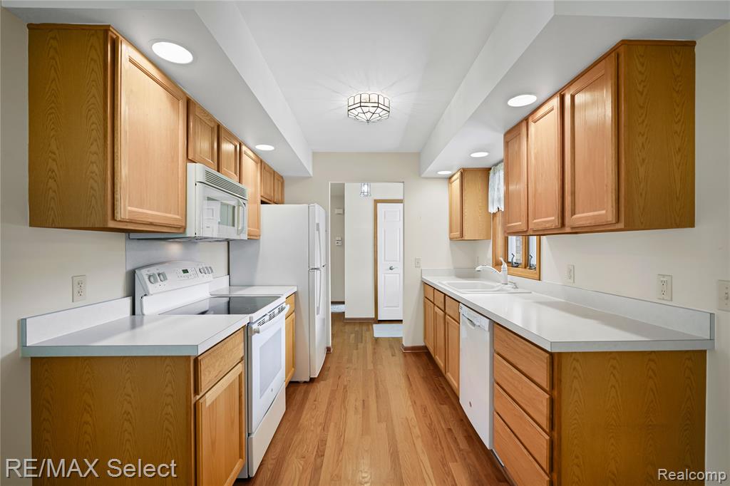 5184 Wyndemere Common Square, Swartz Creek, MI 48473 — Photo 11