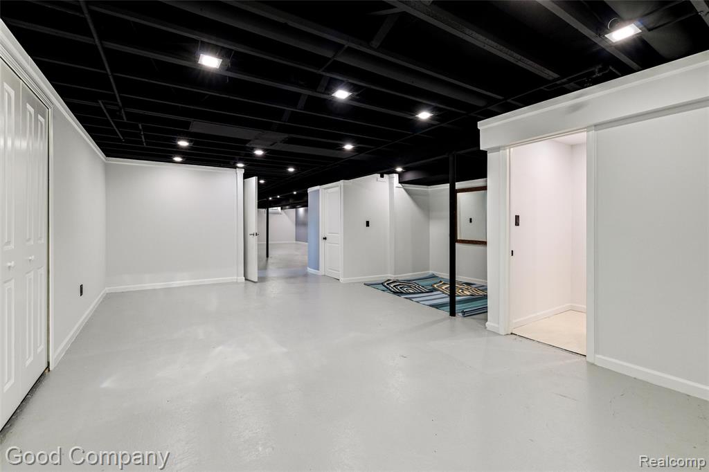 3176 Chambord Drive, West Bloomfield, MI 48323 — Photo 42