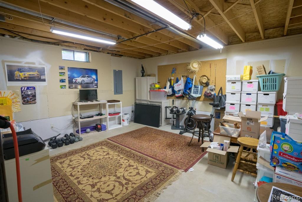 4870 DORAL Drive, Ann Arbor, MI 48108 — Photo 43