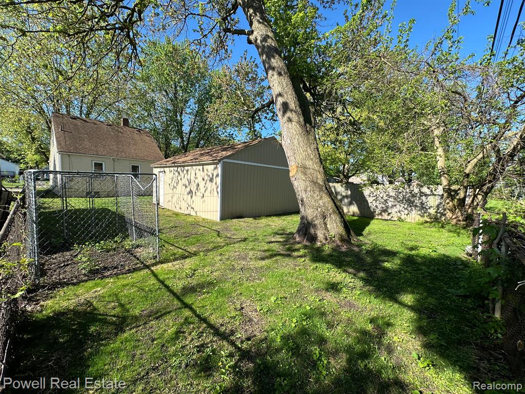 92 W PRINCETON Avenue, Pontiac, MI 48340 — Photo 4
