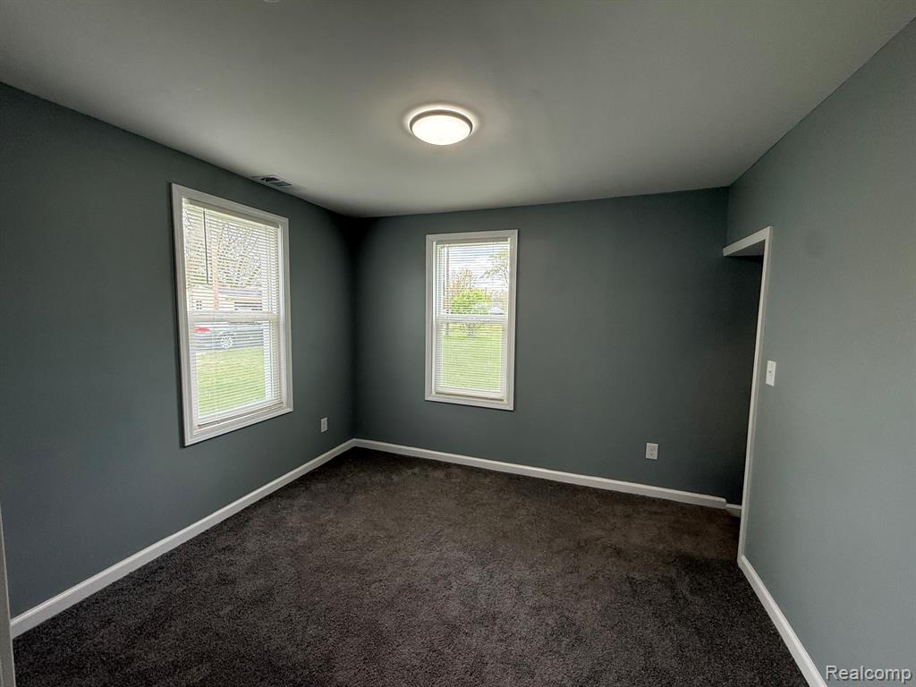 3336 Leta Avenue, Burton, MI 48529 — Photo 13