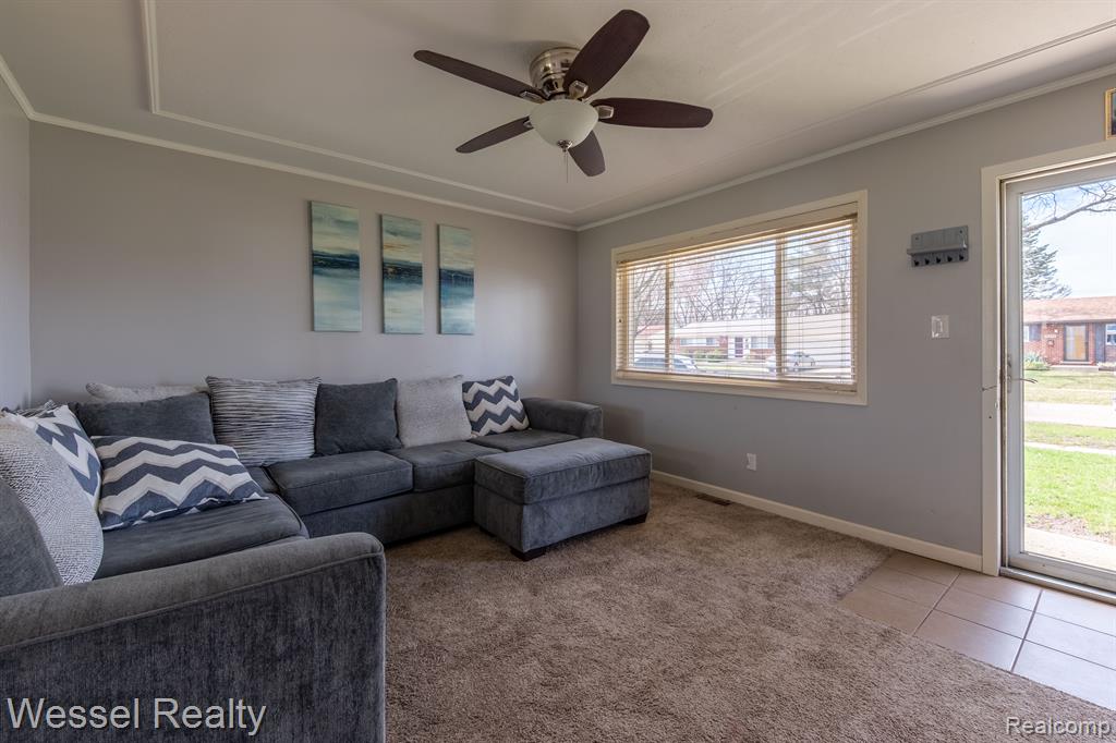 41948 Betley Drive, Sterling Heights, MI 48313 — Photo 10