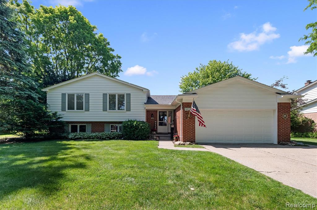 2366 Cumberland Drive, Troy, MI 48085 — front exterior