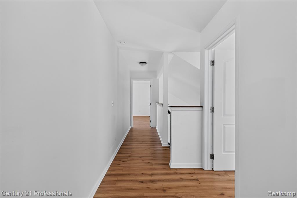 2042 Decker Road, Walled Lake, MI 48390 — Photo 27