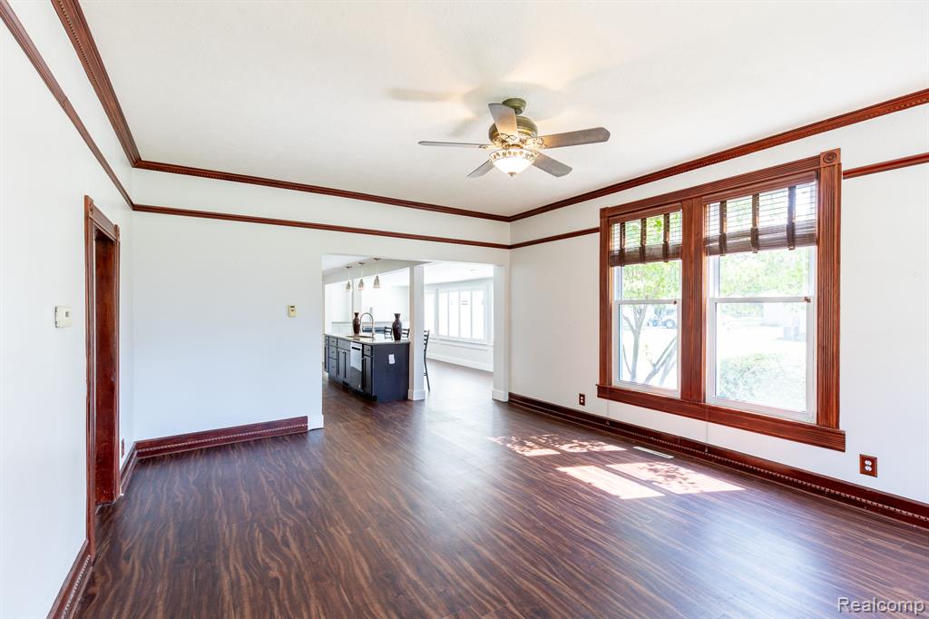 7950 ISLAND Boulevard, Grosse Ile, MI 48138 — Photo 15