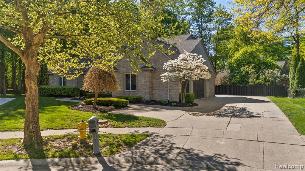 17840 Christine Boulevard N, Clinton Twp, MI 48038 — Photo 3