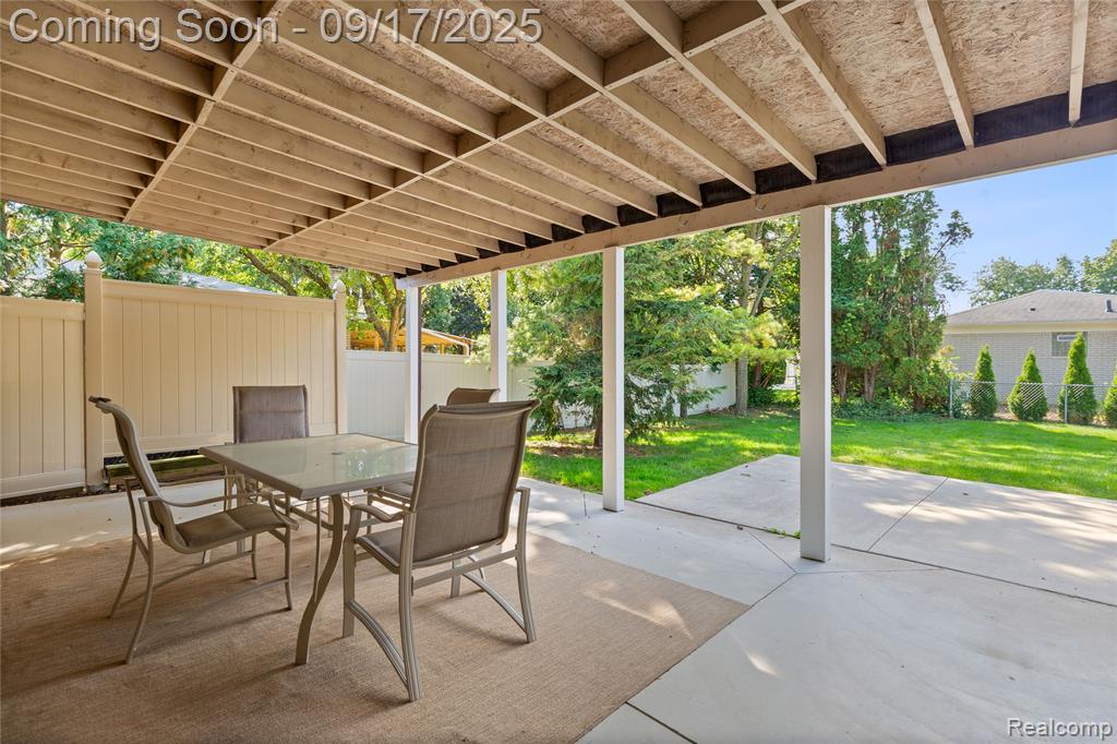 41885 Coulon Drive, Clinton Twp, MI 48038 — Photo 32
