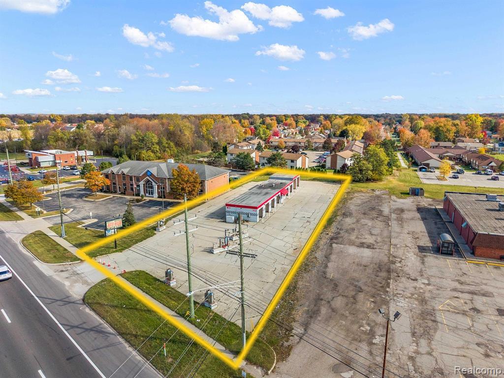 47720 Gratiot Avenue, New Baltimore, MI — Photo 2