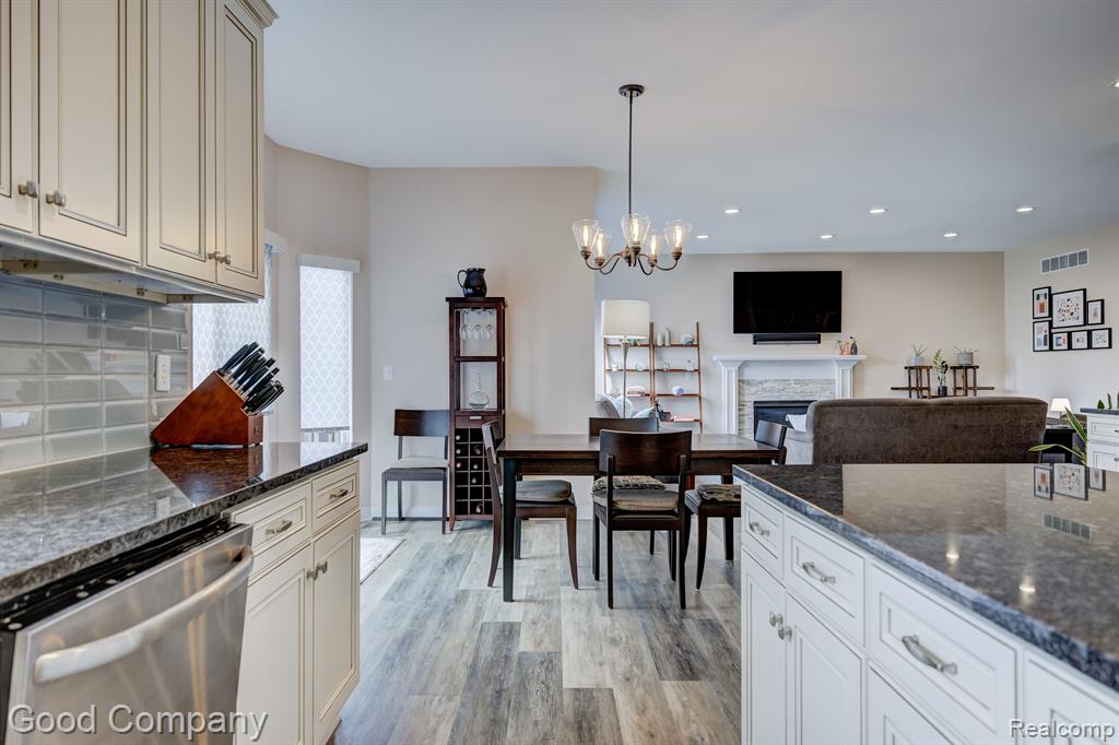 68 FAIRWOOD Street, Ferndale, MI 48220 — Photo 24