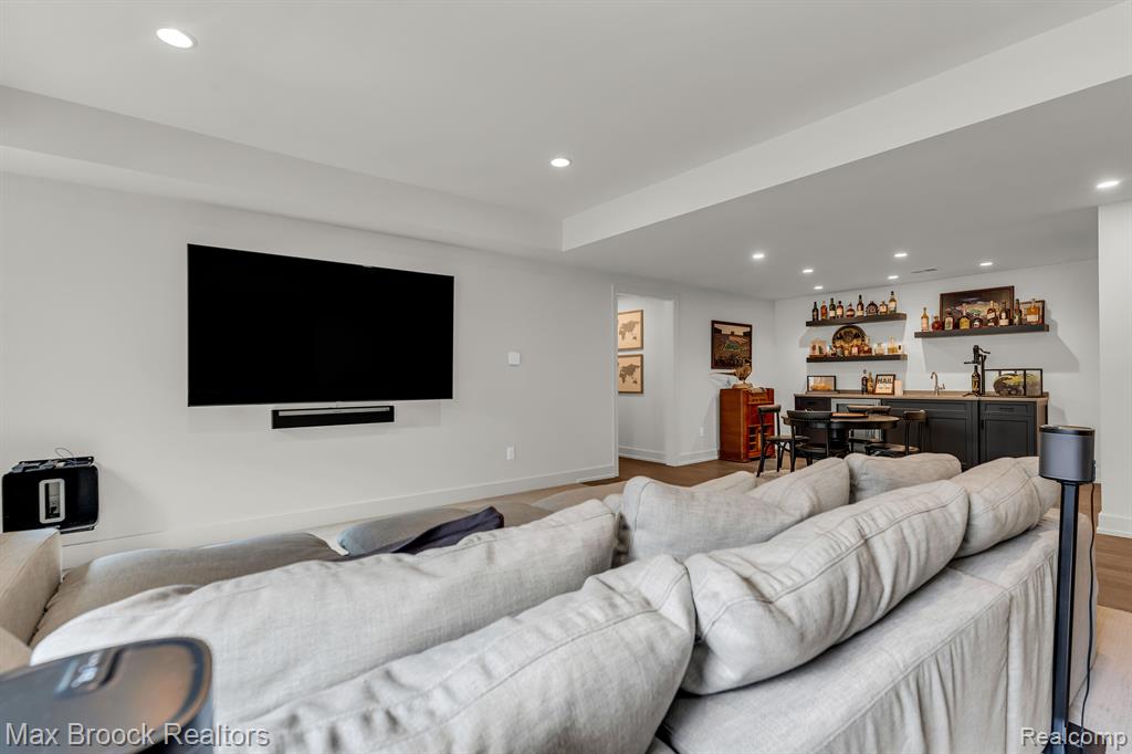 4887 WYE OAK Road, Bloomfield Hills, MI 48301 — Photo 36