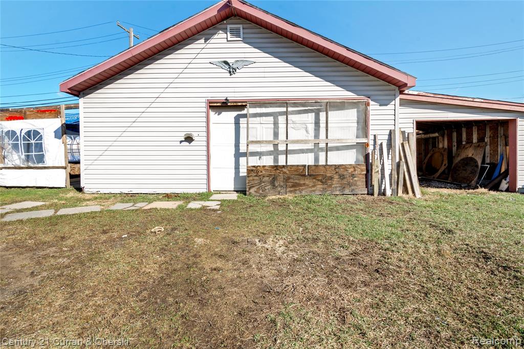 1721 E Woodward Heights Boulevard, Hazel Park, MI 48030 — Photo 22