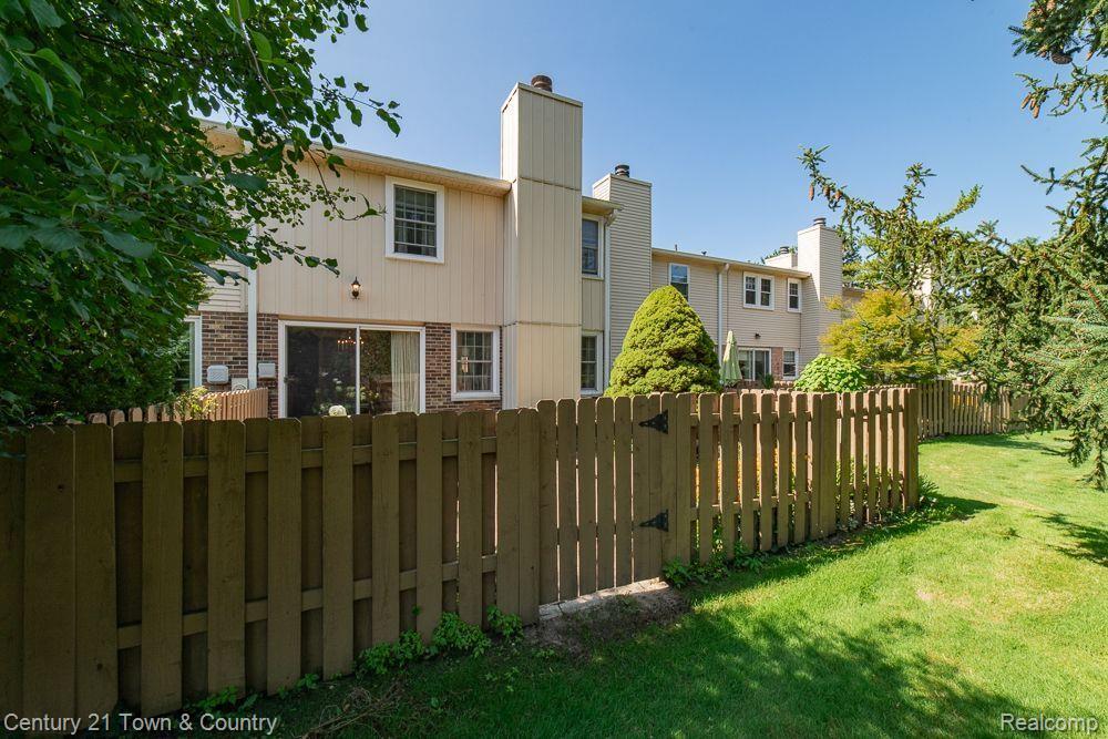 5395 BREEZE HILL, Troy, MI 48098 — Photo 45