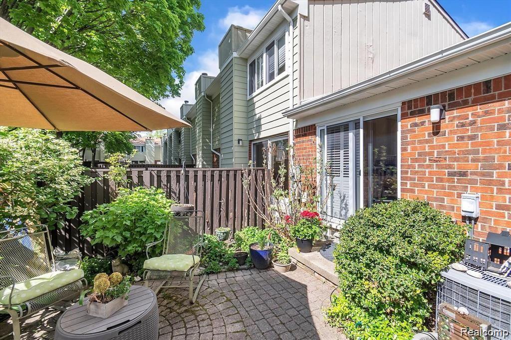 1901 WICKHAM Street, Royal Oak, MI 48073 — Photo 19