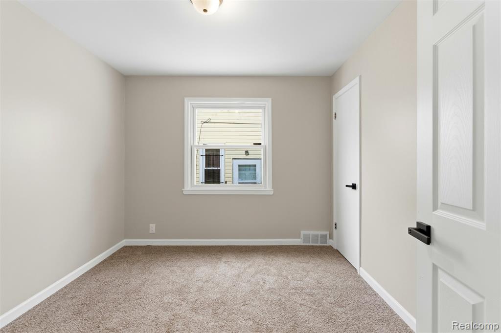 16221 Wormer Street, Detroit, MI 48219 — Photo 14