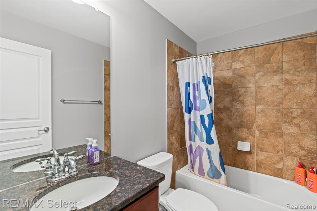 6363 Amber Lane, Grand Blanc, MI 48439 — Photo 43