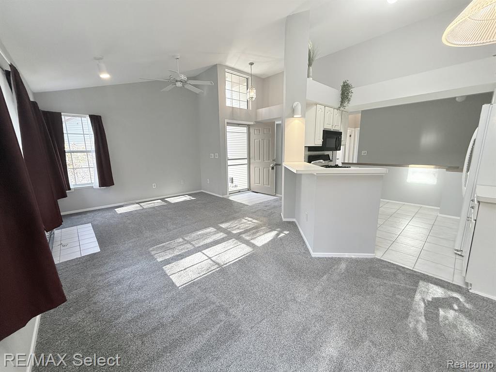 880 WHISPERWOOD Trail, Fenton, MI 48430 — Photo 9