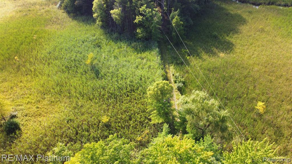 2750 KENSINGTON ROAD, Milford, MI 48380 — Photo 7