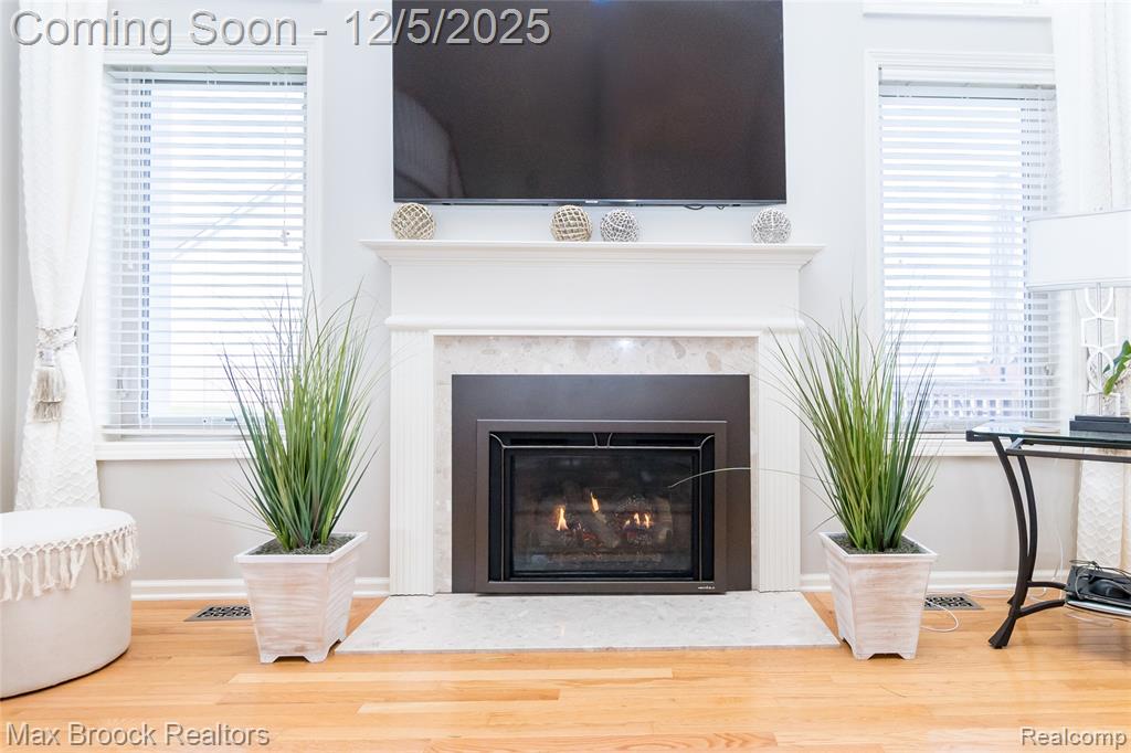 6157 Lochmore Drive, Commerce Twp, MI 48382 — Photo 20