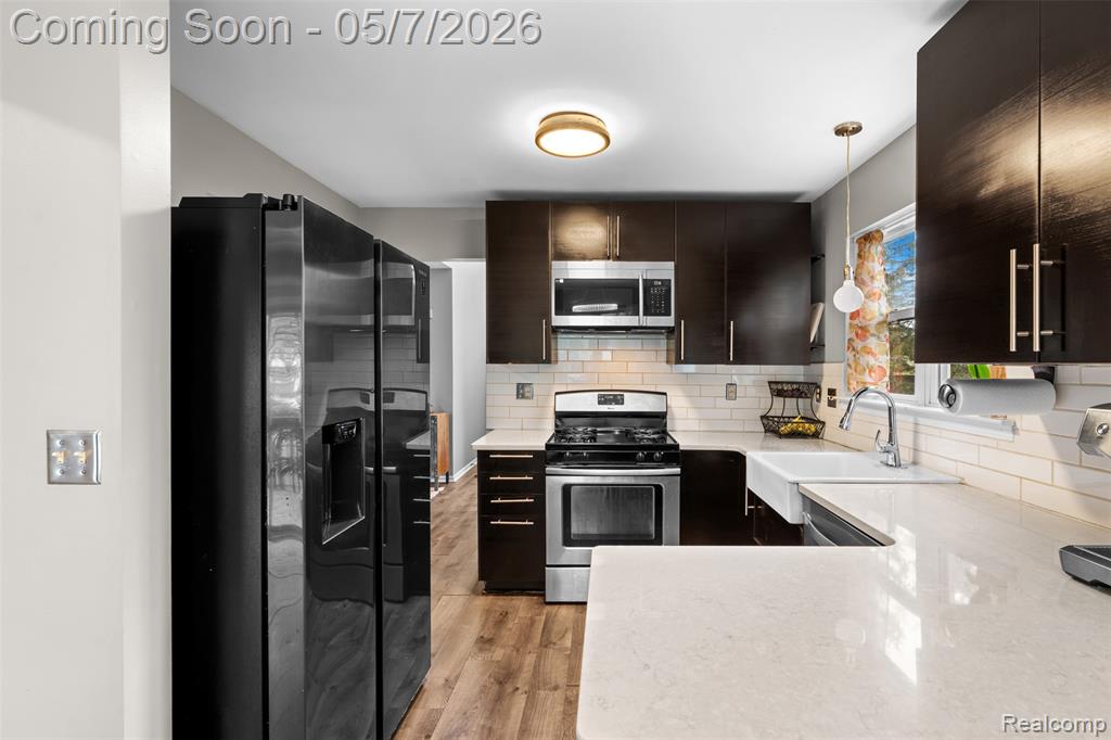 894 Natures Cove Court, Wixom, MI 48393 — Photo 15