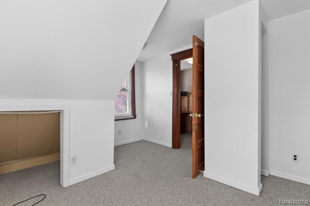 1518 Chestnut Street, Wyandotte, MI 48192 — Photo 24