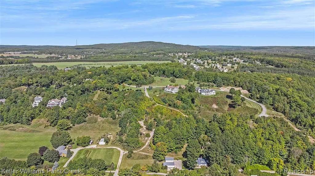 8050 Broken Rdg E, Harbor Springs, MI 49740 — Photo 11