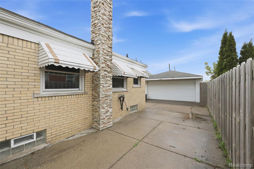 24920 Star Valley Drive, Saint Clair Shores, MI 48080 — Photo 35