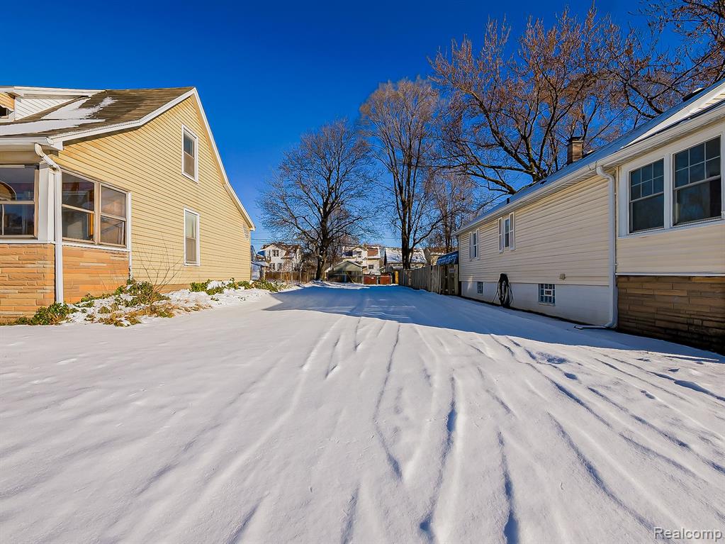 47 E Auburn Street, Ecorse, MI 48229 — Photo 17
