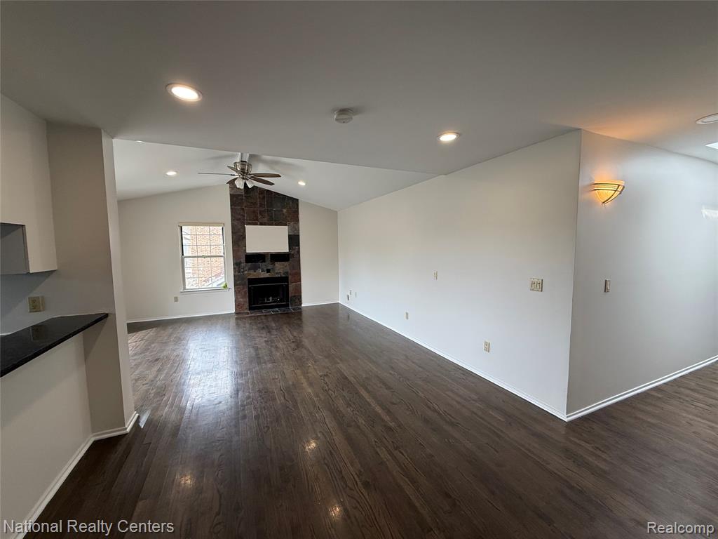 6677 Chimney Sweep, West Bloomfield, MI — Photo 5