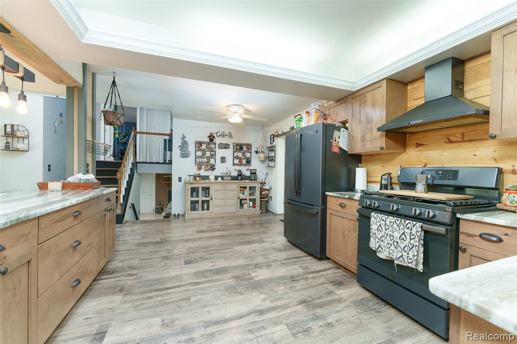 940 Rowland Road, Leonard, MI 48367 — Photo 23