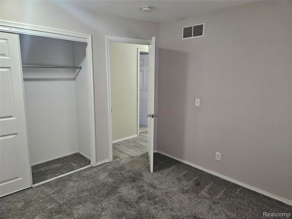 9356 Elaine Drive, Swartz Creek, MI 48473 — Photo 10