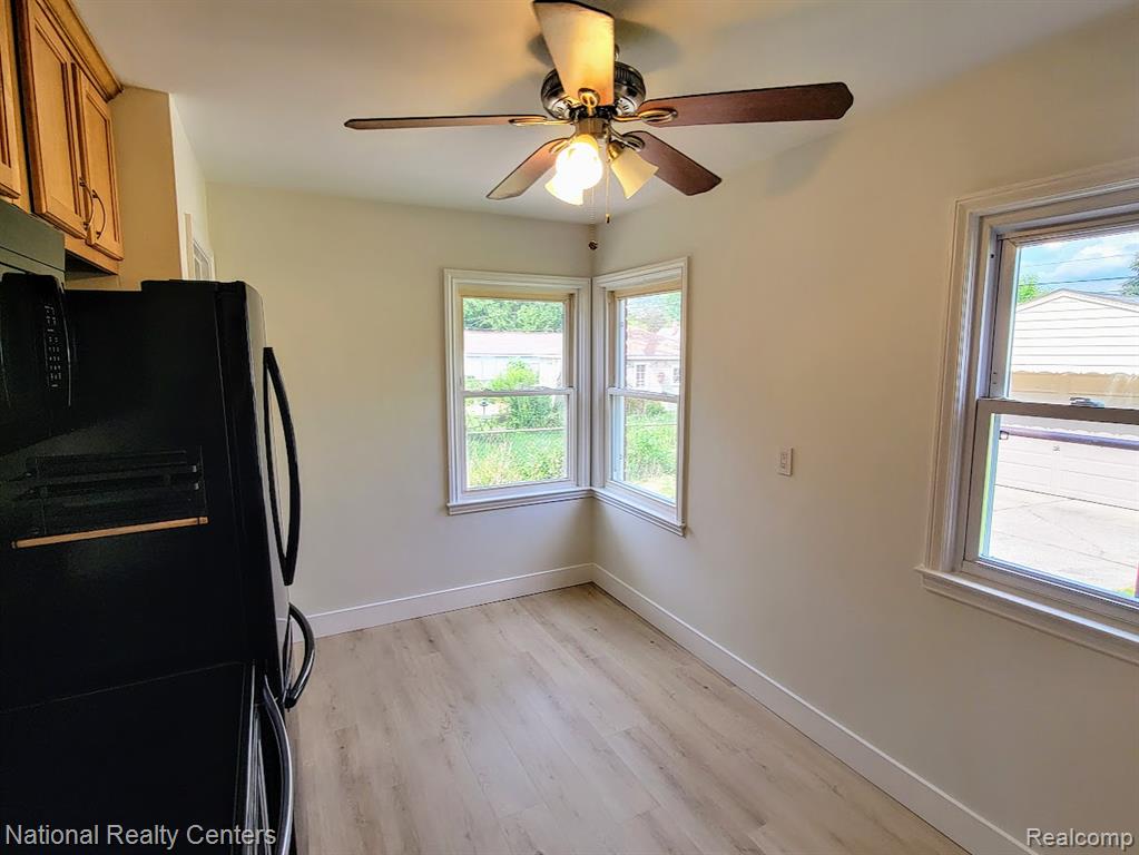 9968 Cavell Street, Livonia, MI 48150 — Photo 9