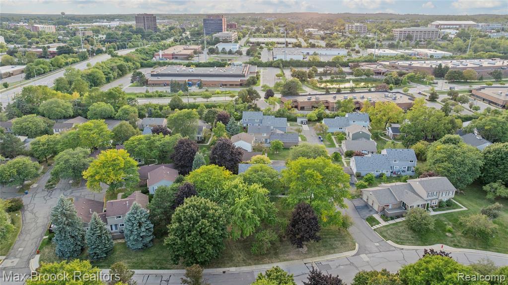 2846 Bombridge Court, Ann Arbor, MI 48104 — Photo 45