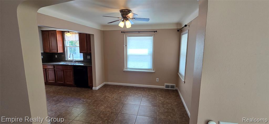6130 Oakman Boulevard, Dearborn, MI 48126 — Photo 3