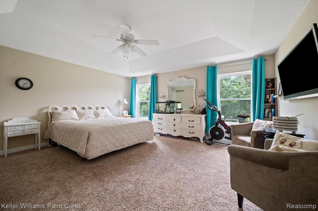 915 Harris Drive, Troy, MI 48083 — Photo 16
